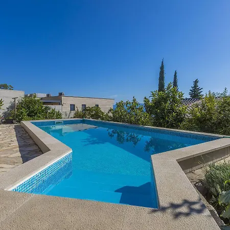 Faszinierendes Nur 80 Meter Zum Mit Meerblick, Pool, Parkplatz * Crikvenica