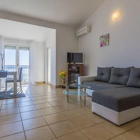 Faszinierendes Nur 80 Meter Zum Mit Meerblick, Pool, Parkplatz Apartament