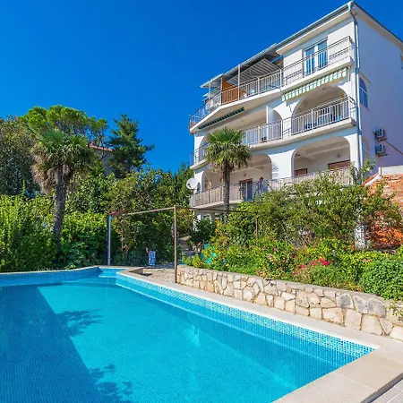 Faszinierendes Nur 80 Meter Zum Mit Meerblick, Pool, Parkplatz Apartament
