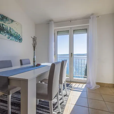Faszinierendes Nur 80 Meter Zum Mit Meerblick, Pool, Parkplatz Crikvenica