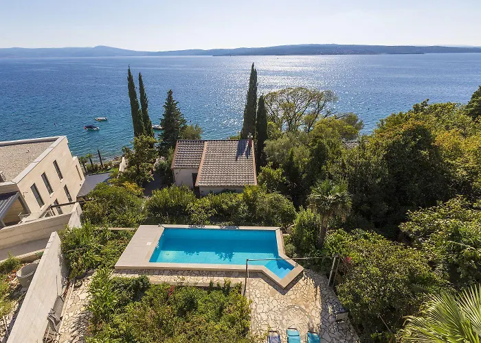 Faszinierendes Nur 80 Meter Zum Mit Meerblick, Pool, Parkplatz Crikvenica