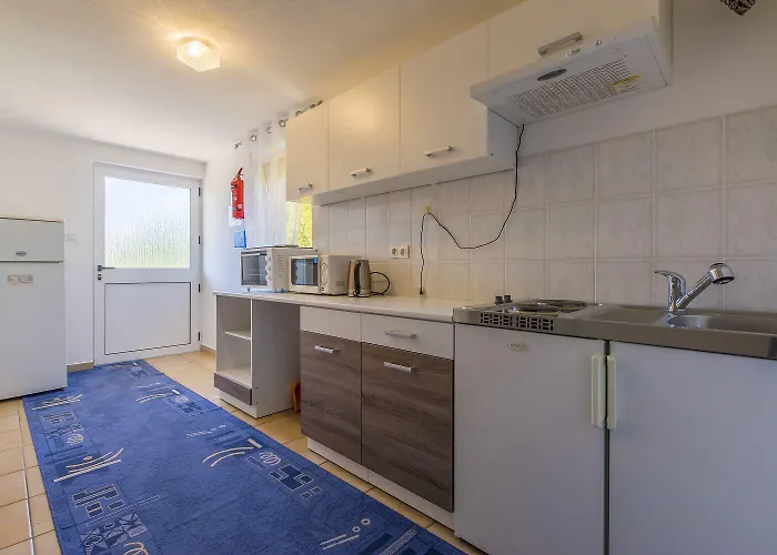 Faszinierendes Nur 80 Meter Zum Mit Meerblick, Pool, Parkplatz Apartamento *